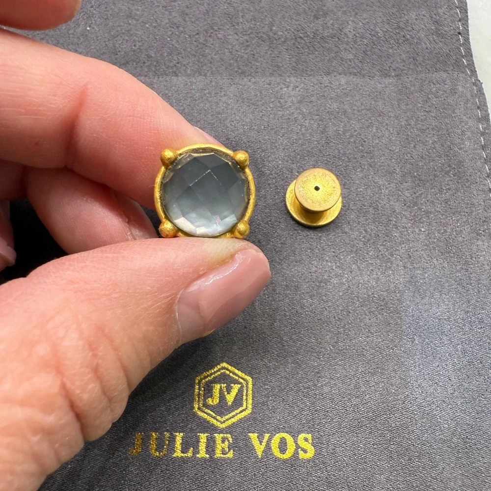 Julie Vos single Honey stud in a smoky blue